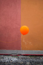 Load image into Gallery viewer, GUATEMALA - antigua - balloon
