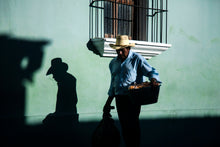 Load image into Gallery viewer, GUATEMALA - antigua - man on the street

