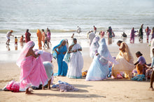 Load image into Gallery viewer, INDIA - Gokarna - Women on the beach
