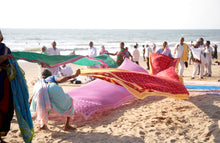 Load image into Gallery viewer, INDIA - Gokarna - Women on the beach
