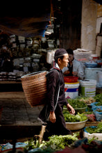 Load image into Gallery viewer, VIETNAM - Sapa - on the market
