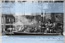 Load image into Gallery viewer, INDIA - Varanasi - burning
