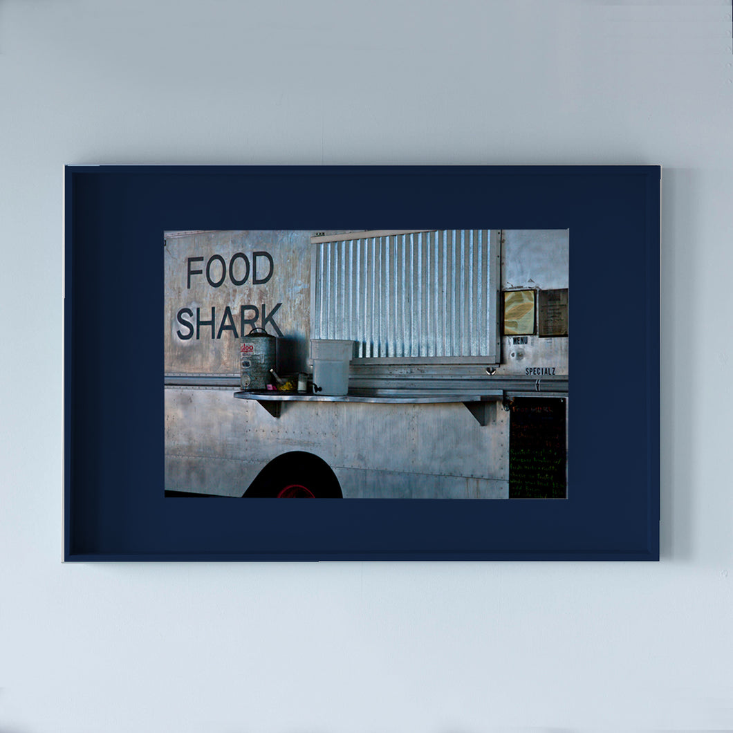 AMERICA - marfa - food shark truck